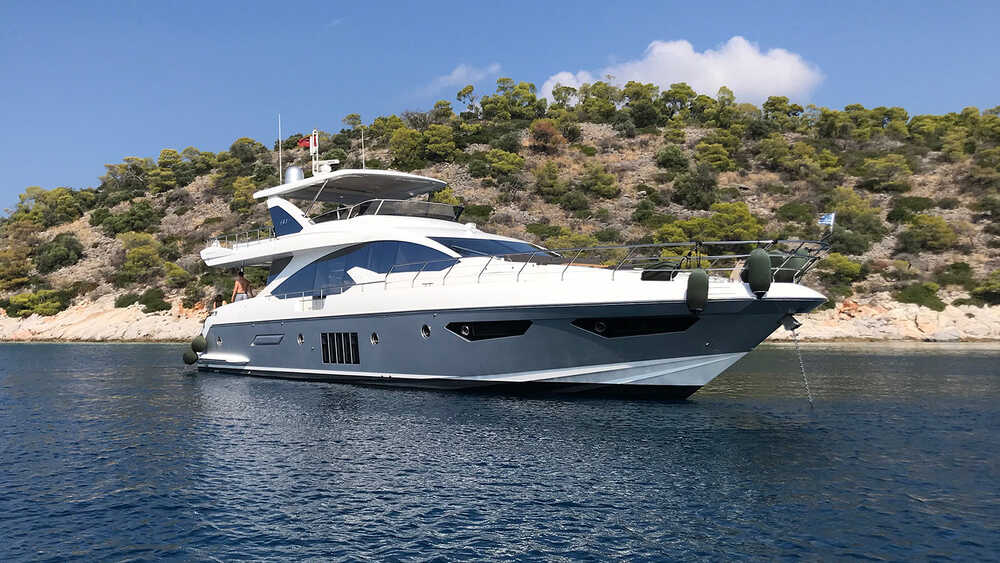 Exterior M/Y Azimut 80 "MEMORIES"
