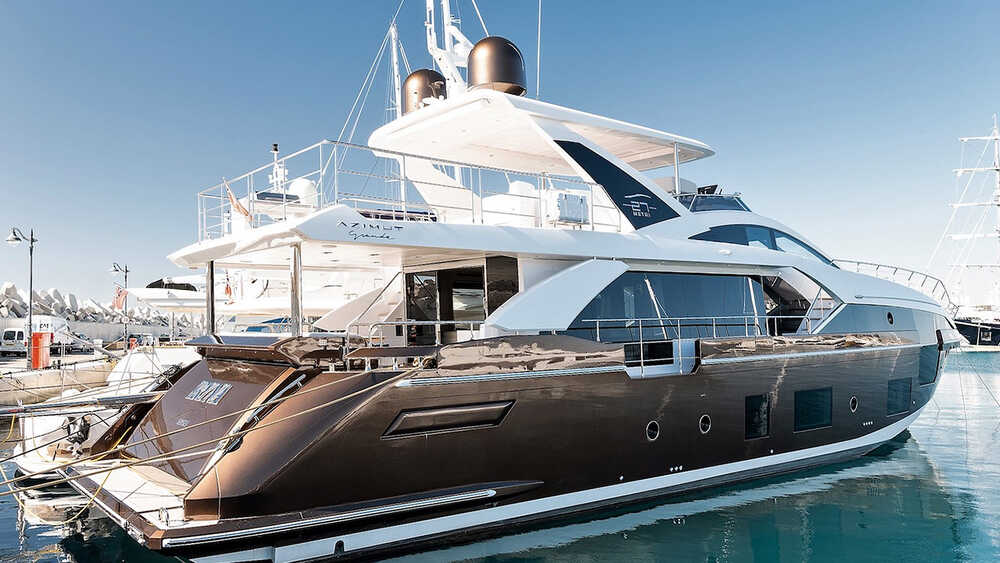 Exterior Azimut Grande 27 METRI