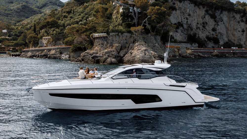 Azimut Atlantis 45 Exterior