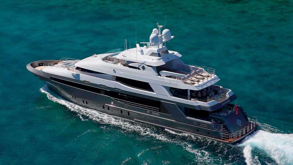 Exterior M/Y MUCHOS MAS