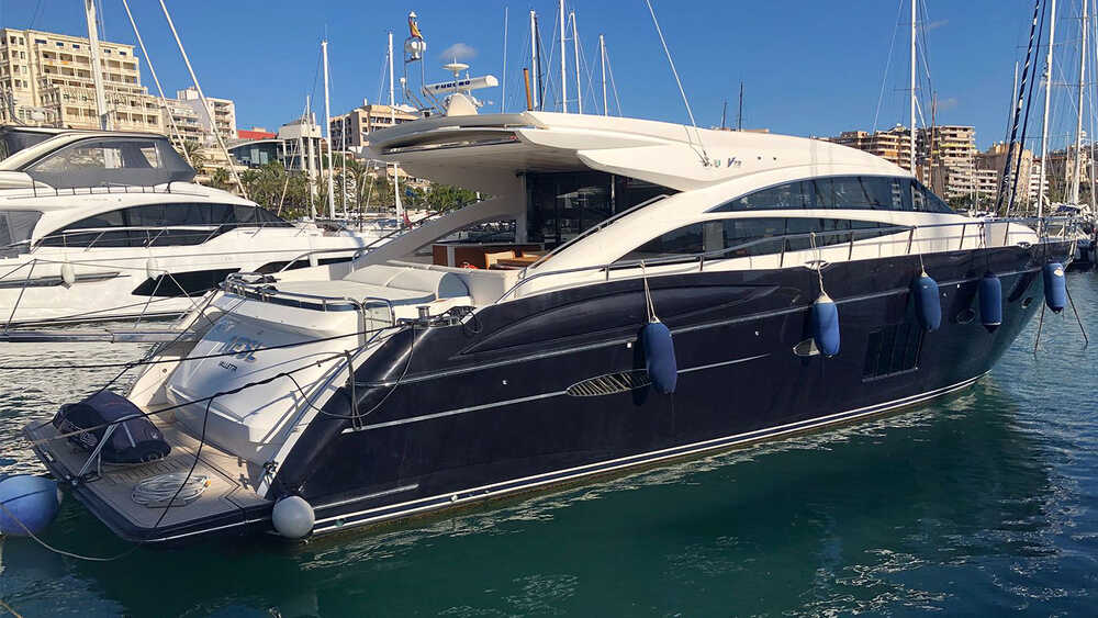 Exterior features of Princess V72