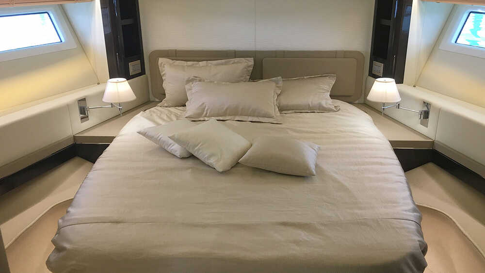 VIP cabin (bow)
