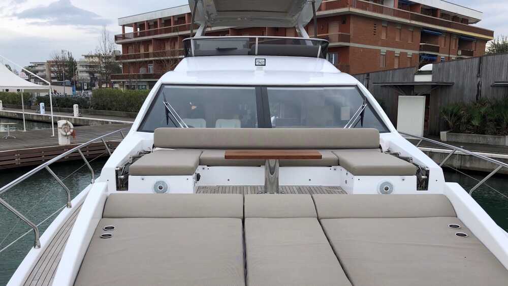 Bow deck