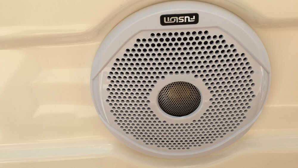 New Fusion speakers (installed in July 2016)