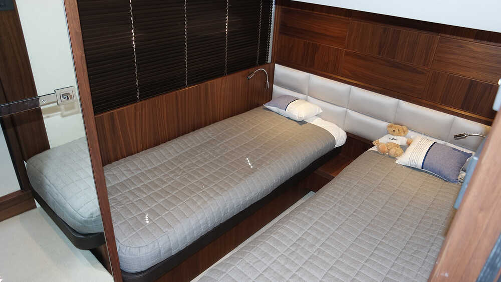 Guest cabin