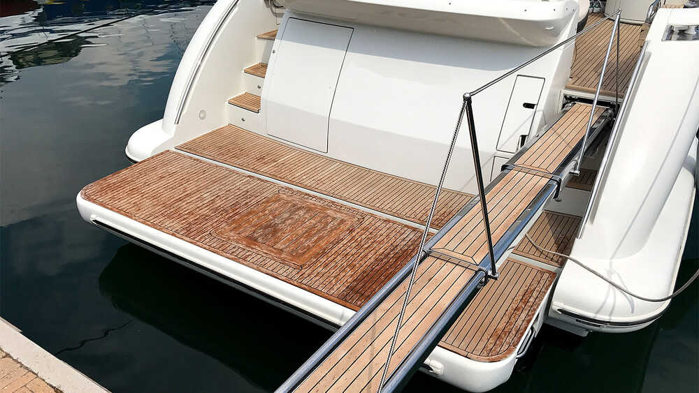 Azimut 62S 2008 - 80 m/h (!)