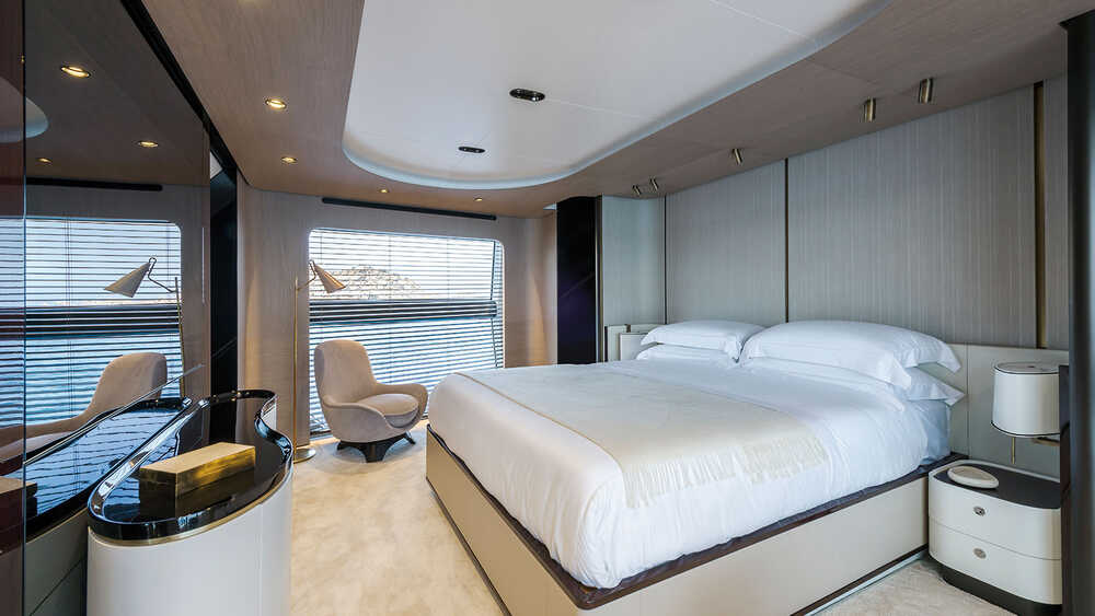 Owner's cabin on the main deck