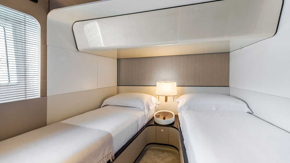 Guest cabin