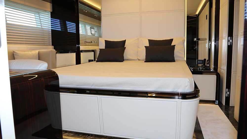 VIP cabin 