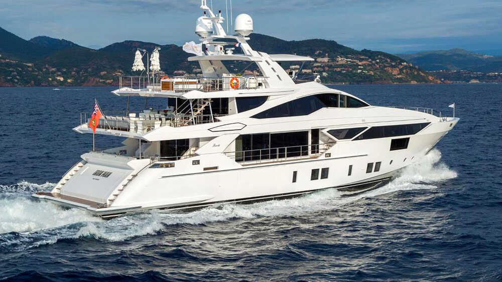 Exterior Benetti Fast 125