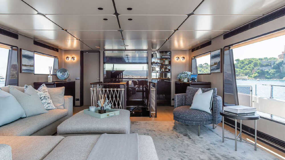 Salon on upper deck