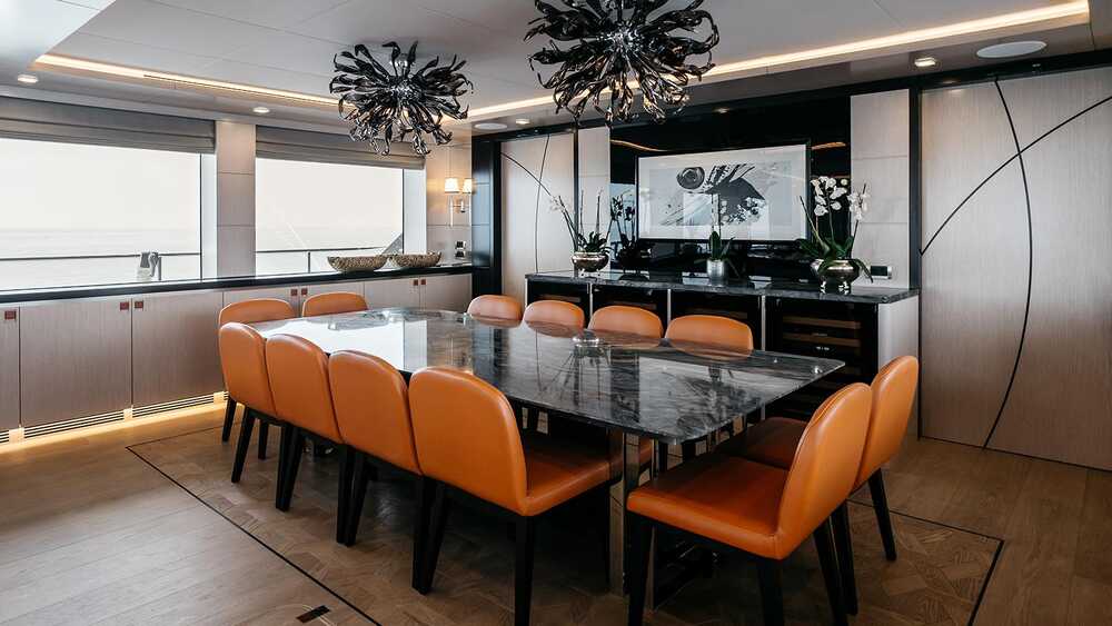 Saloon dining