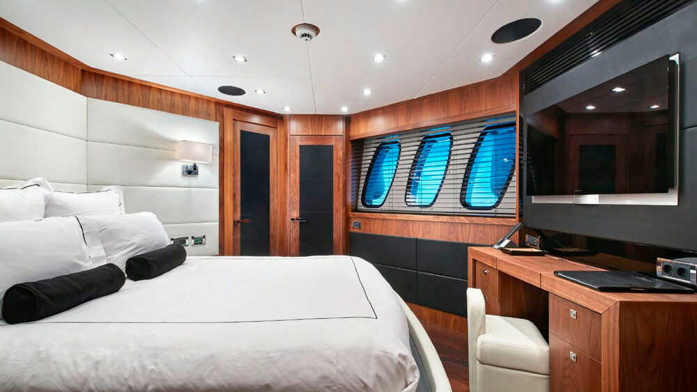 Guest cabin