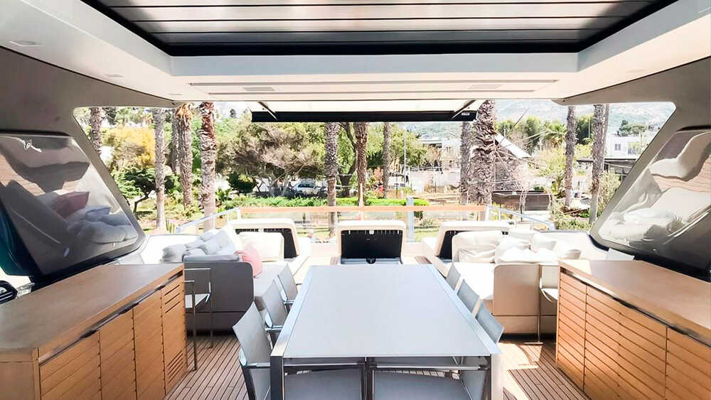 Flybridge