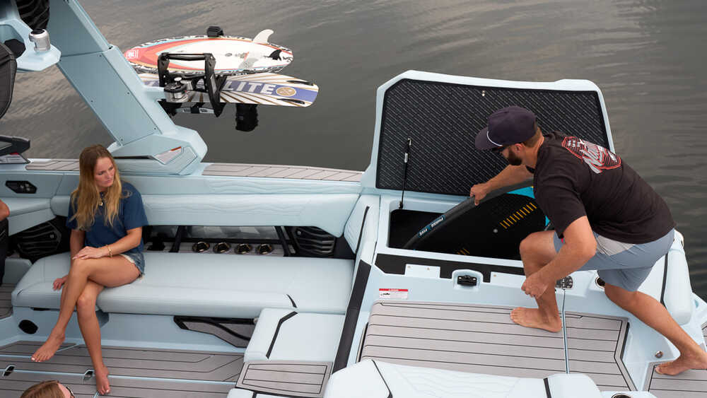 Transom Storage