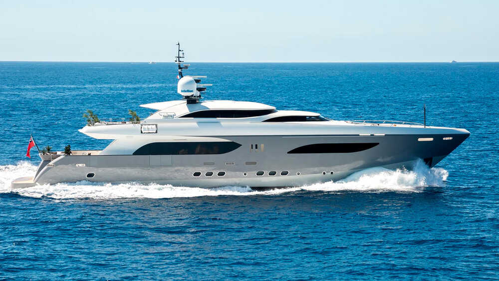 Exterior M/Y TATII