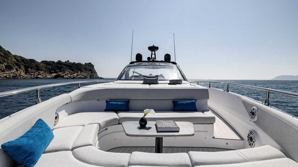 Lounge area on bow