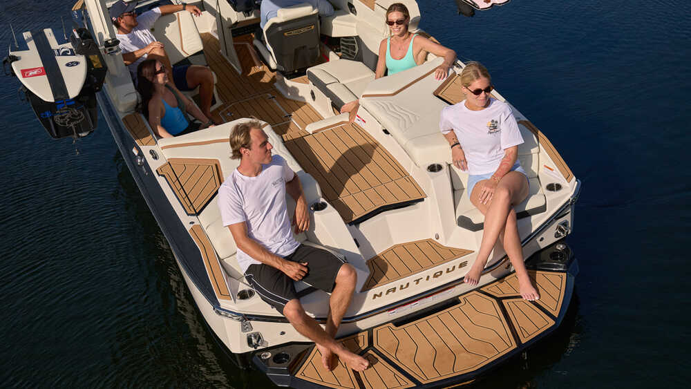 Transom Seating