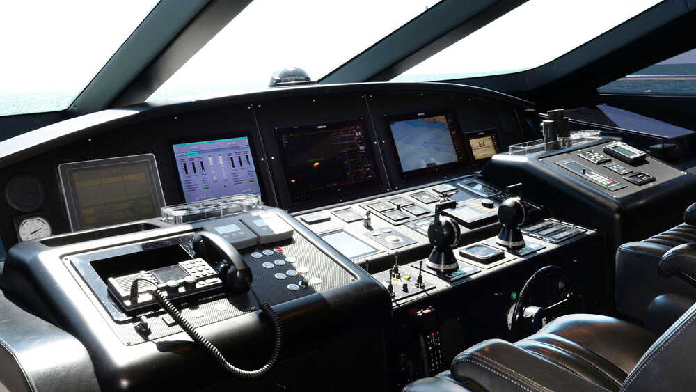 Helm station