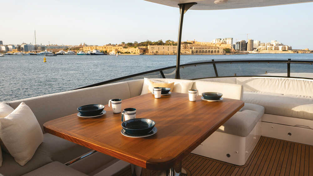 Dining area on flybridge