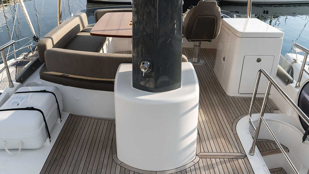 Flybridge