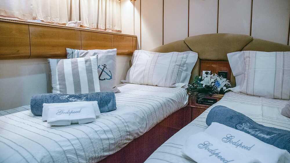 Guest twin cabin