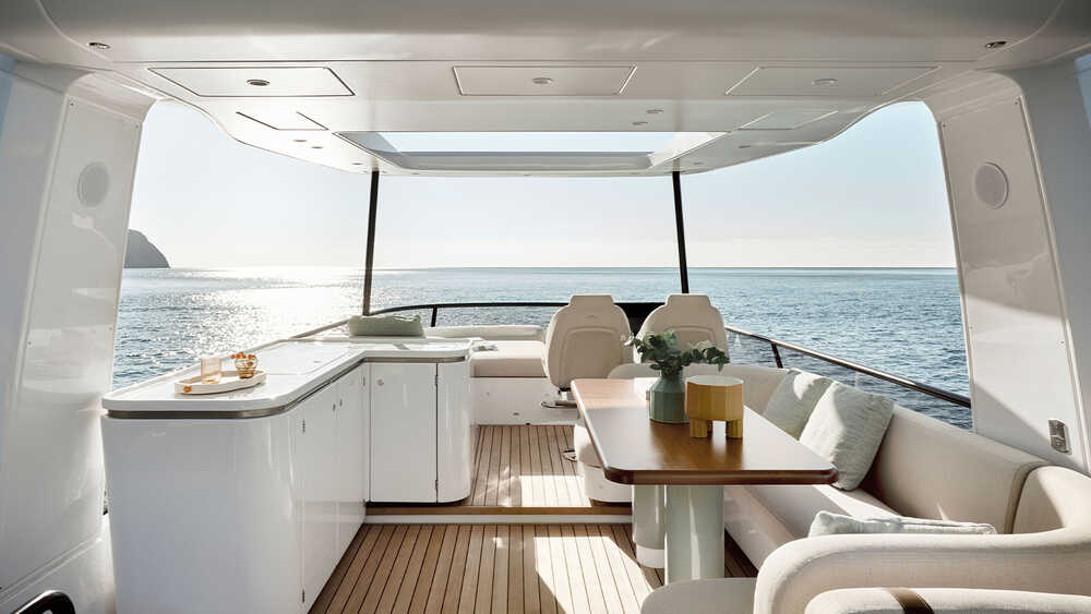 Flybridge