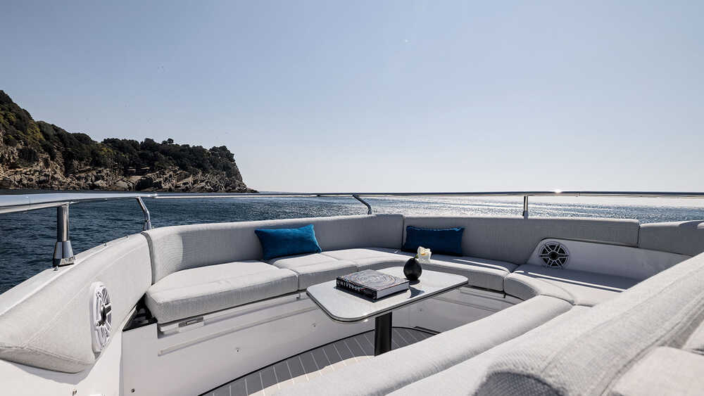 Lounge area on bow