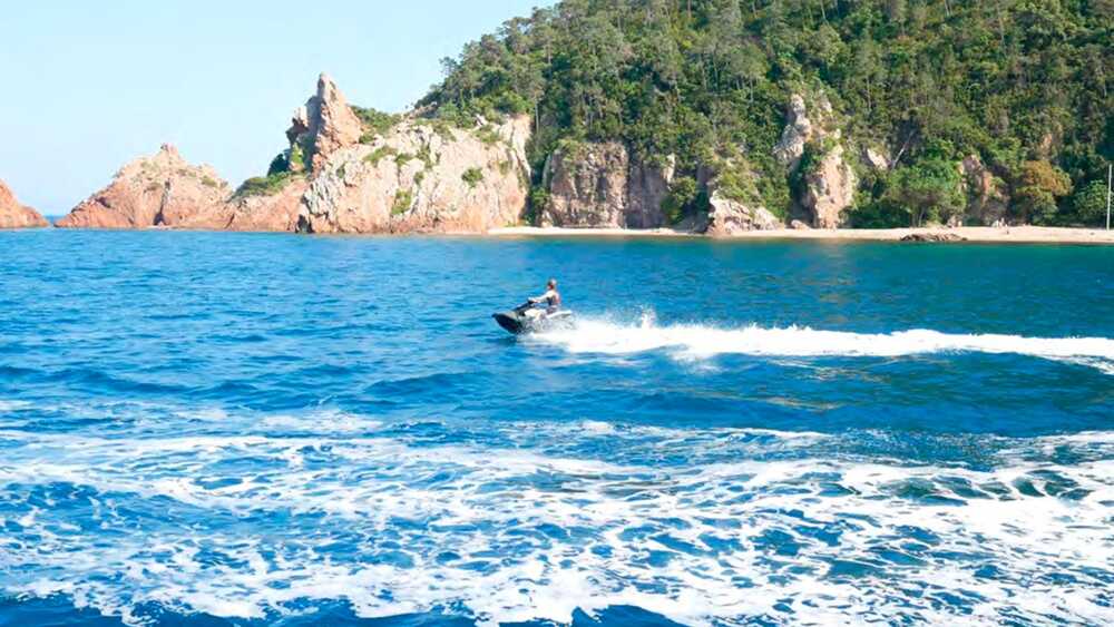 Water activities M/Y LADY AMANDA