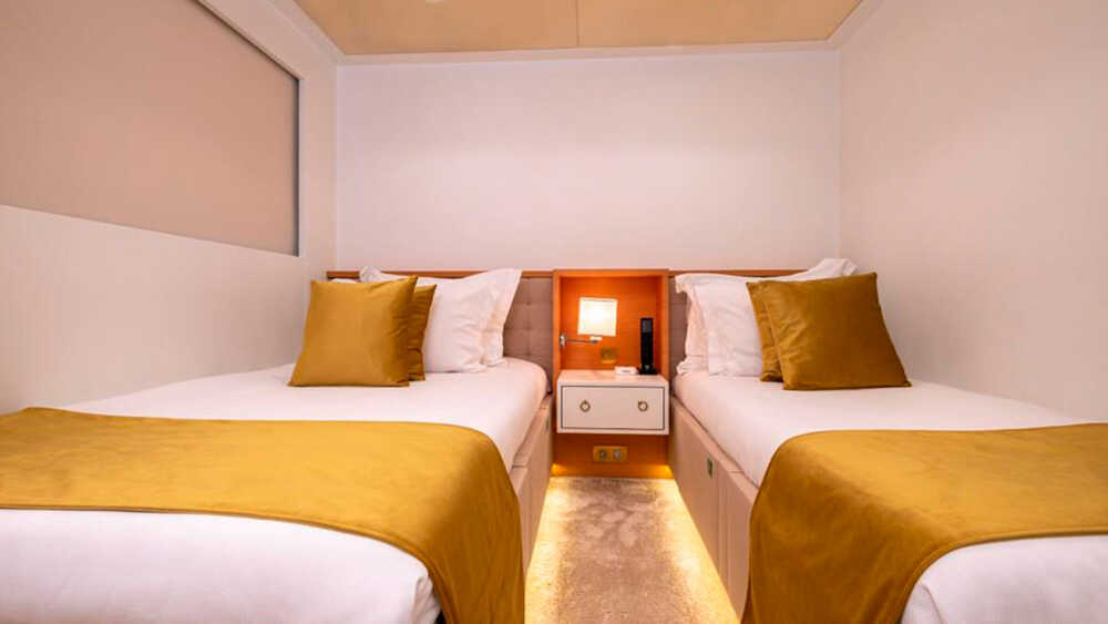 Twin cabin