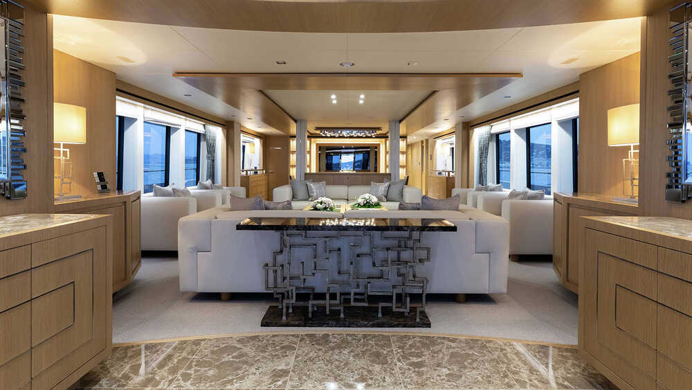 Main deck salon