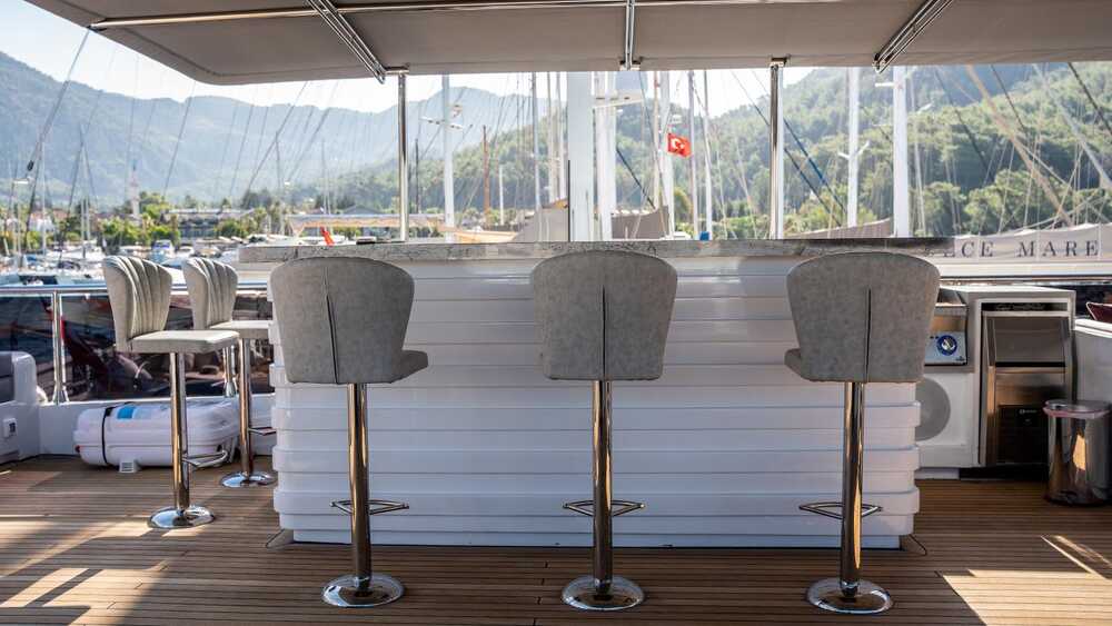 Deck lounge area