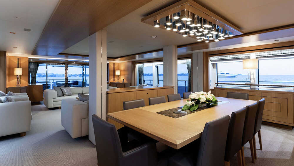 Dinette in main deck salon 