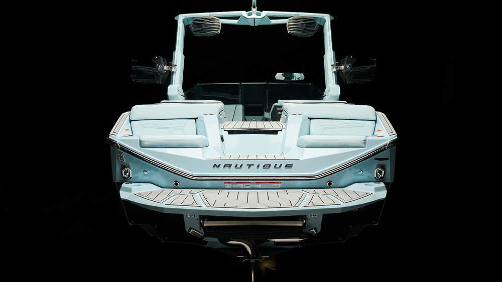 Exterior Stern