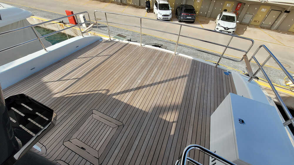 Flybridge 