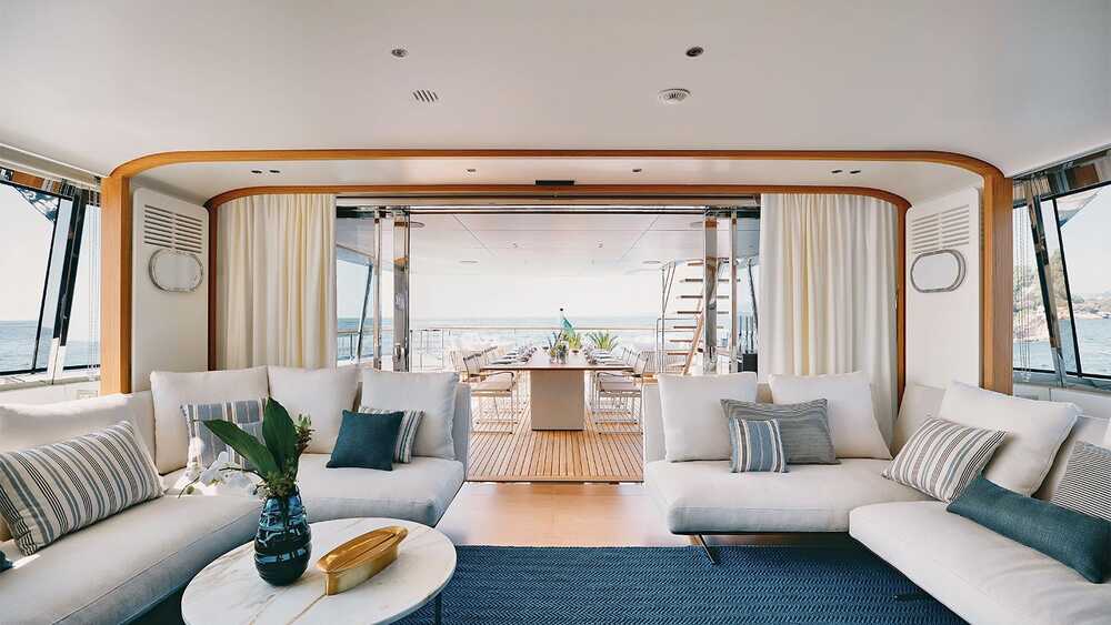 Salon on upper deck
