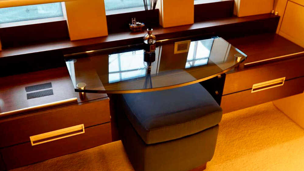 The master stateroom of the Azimut 86S
