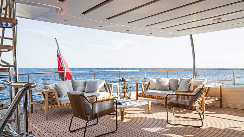 Upper deck aft lounge area
