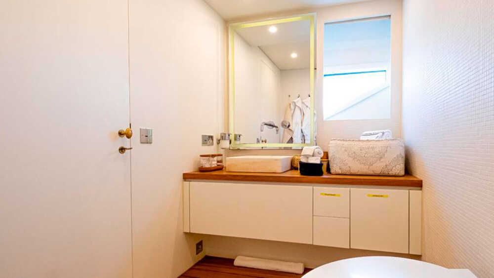Bathroom of double cabin