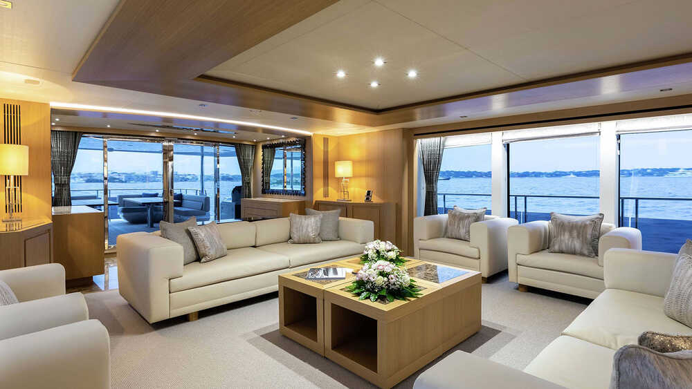 Main deck salon