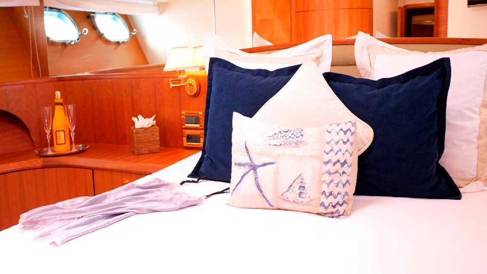 Guest cabin M/Y LADY AMANDA
