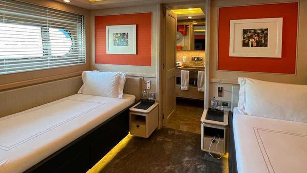 Twin cabin