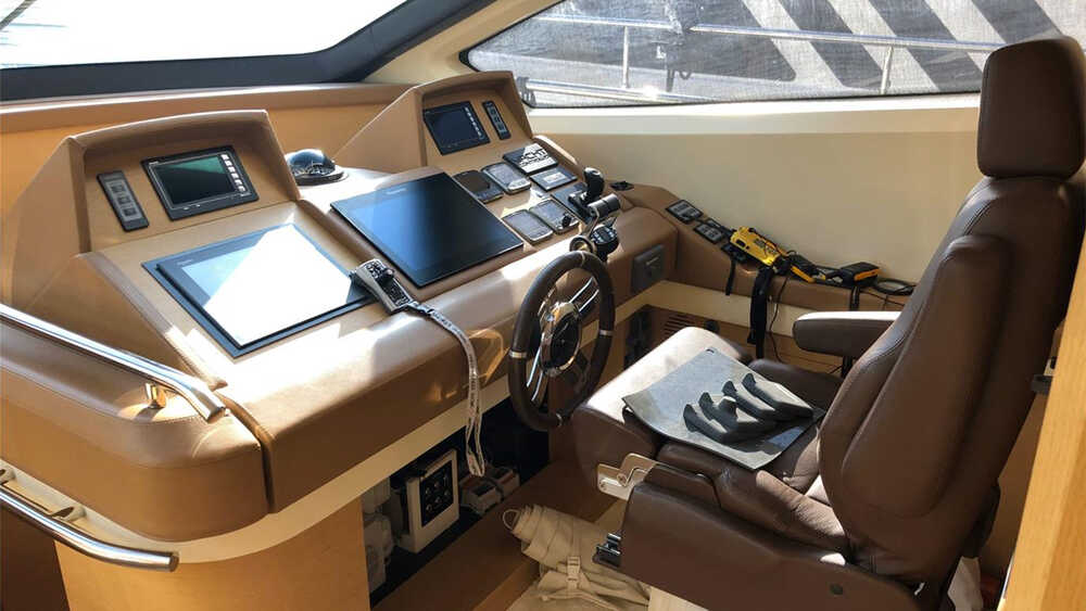 Main helm station