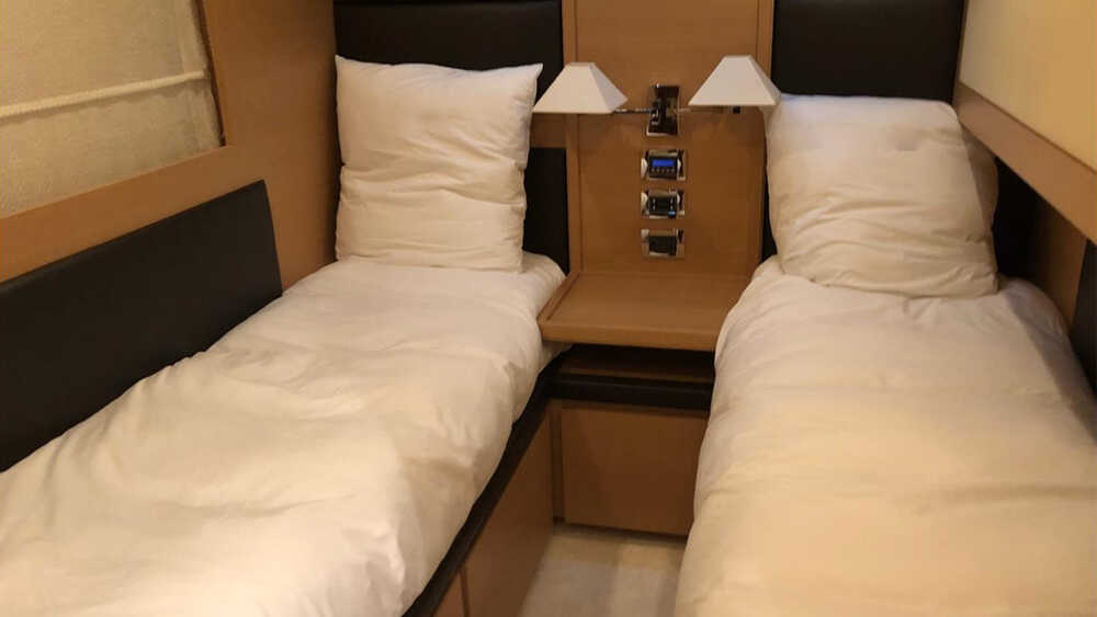 Guest cabin
