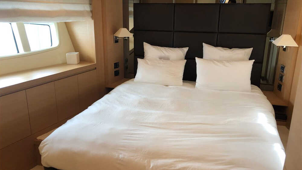 Bow VIP cabin