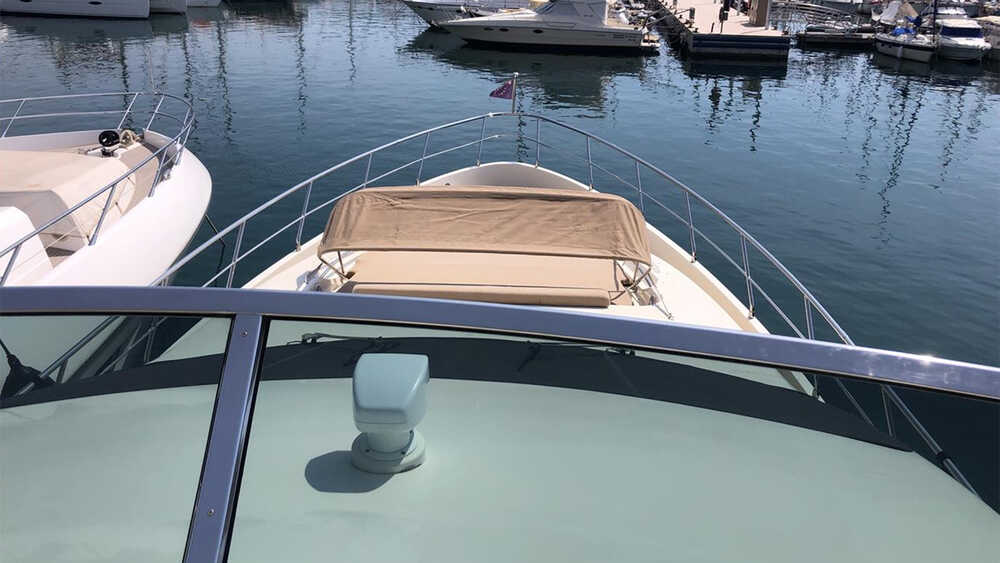 Sunbathing cushions on bow