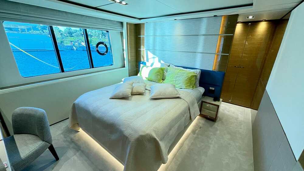 Guest cabin on starboard side