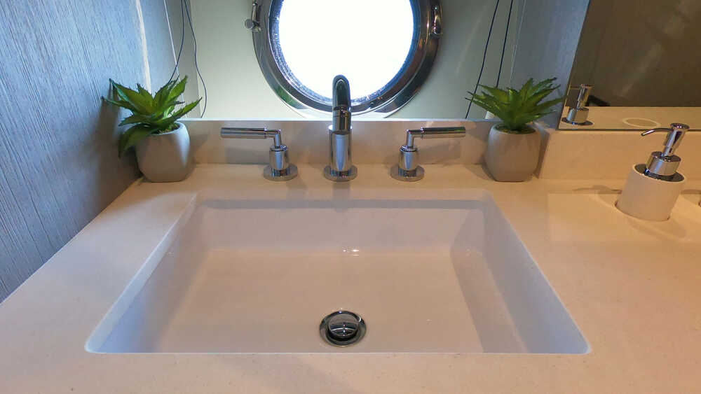 Guest head on port side