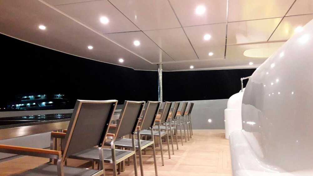 Dining area in cockpit 