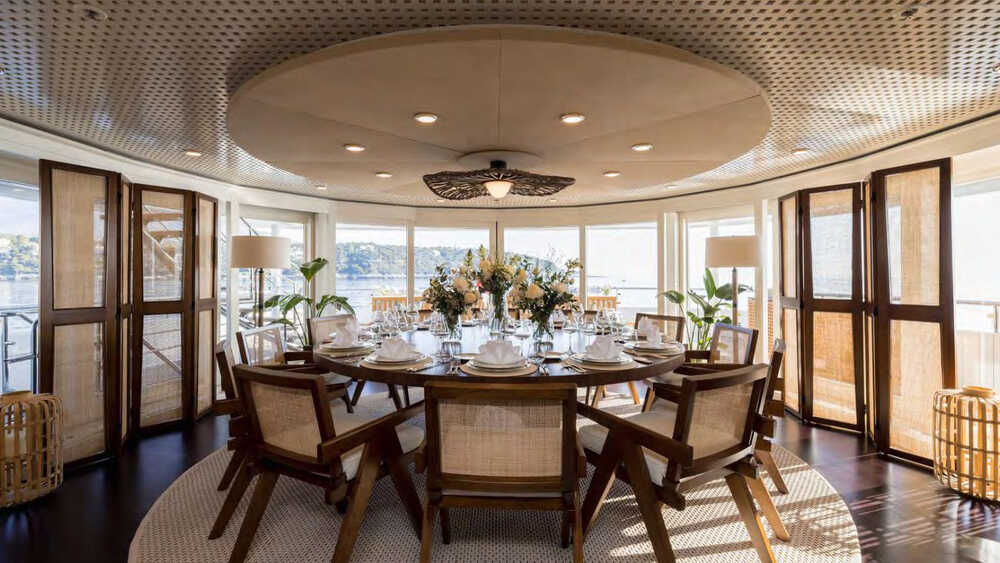 Upper Deck - Dining
